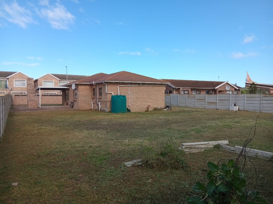 3 Bedroom Property for Sale in Bluewater Bay Eastern Cape